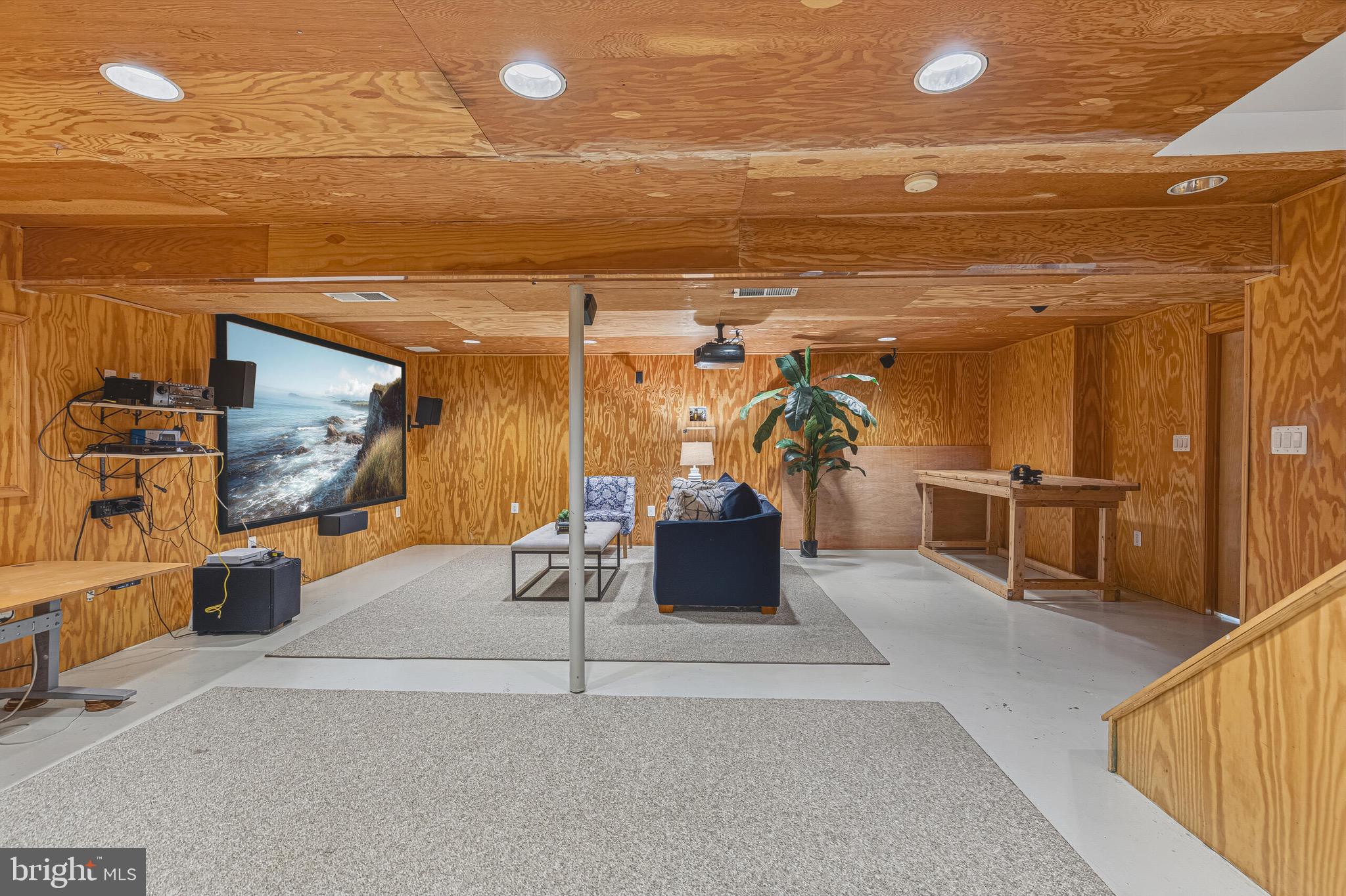 WARREN HILL - Residential