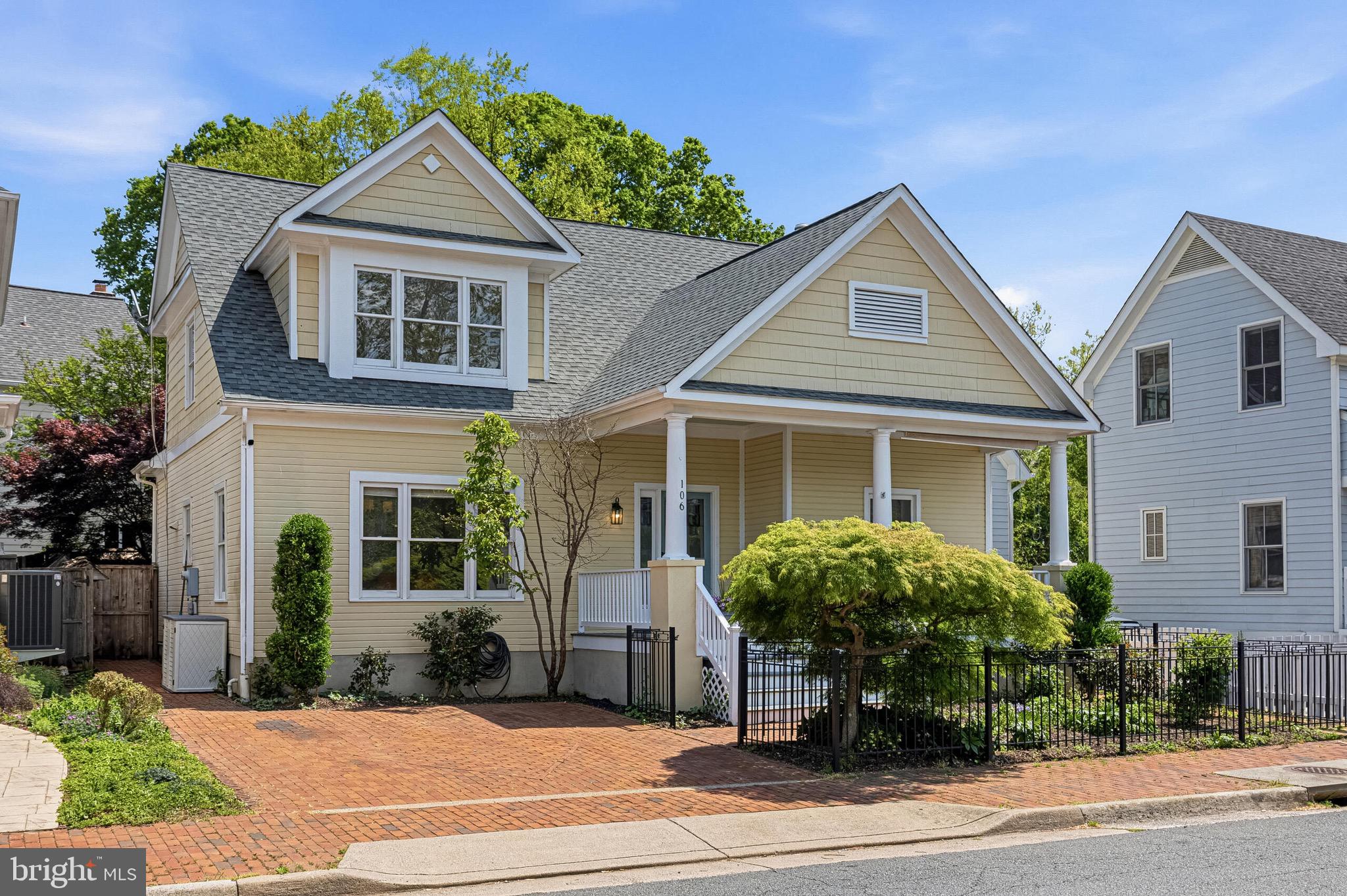 WARREN HILL - Residential