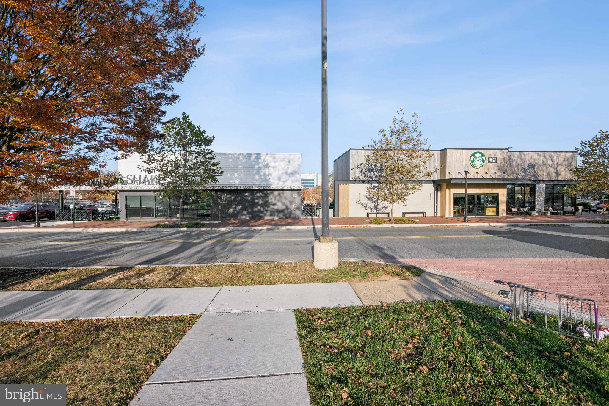 LAKELANDS - Residential