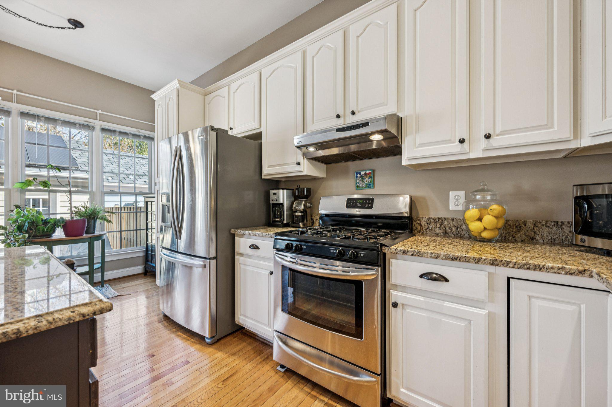 LAKELANDS - Residential