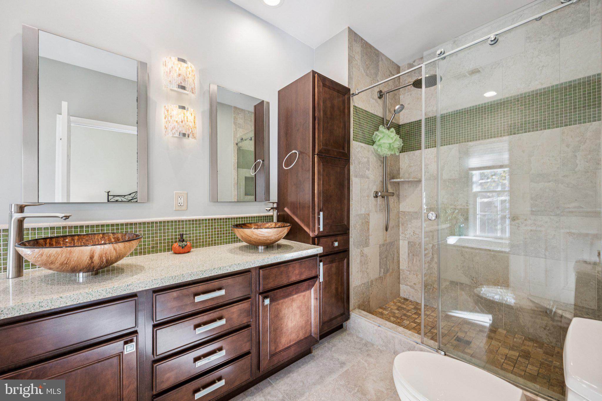 LAKELANDS - Residential