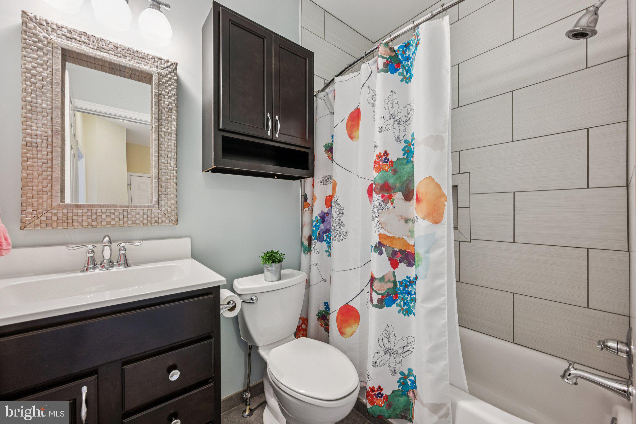 LAKELANDS - Residential