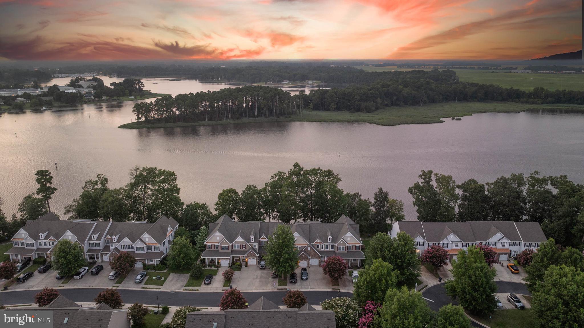 10040 IRON POINTE DRIVE