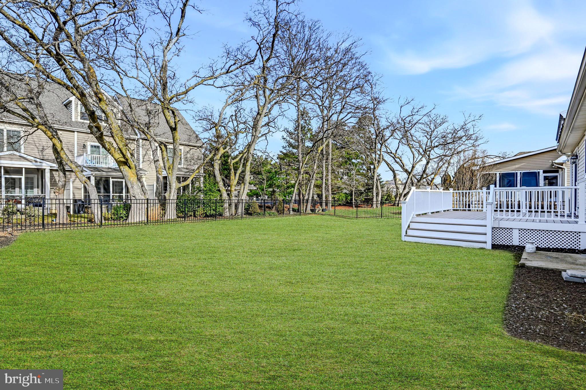 MAPLEWOOD - Residential