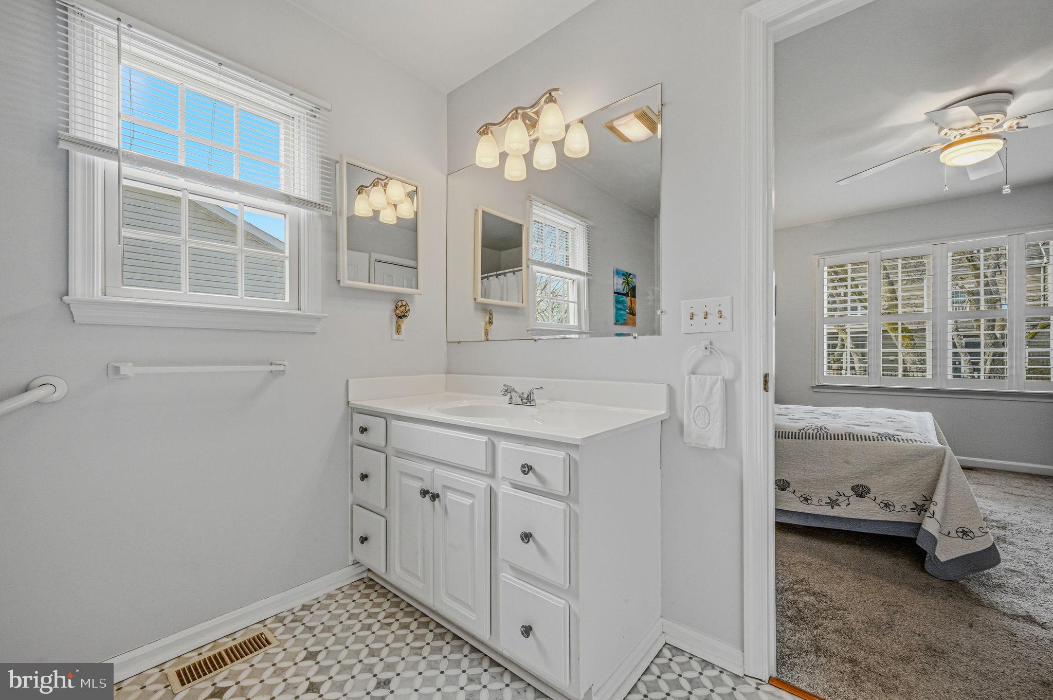 MAPLEWOOD - Residential