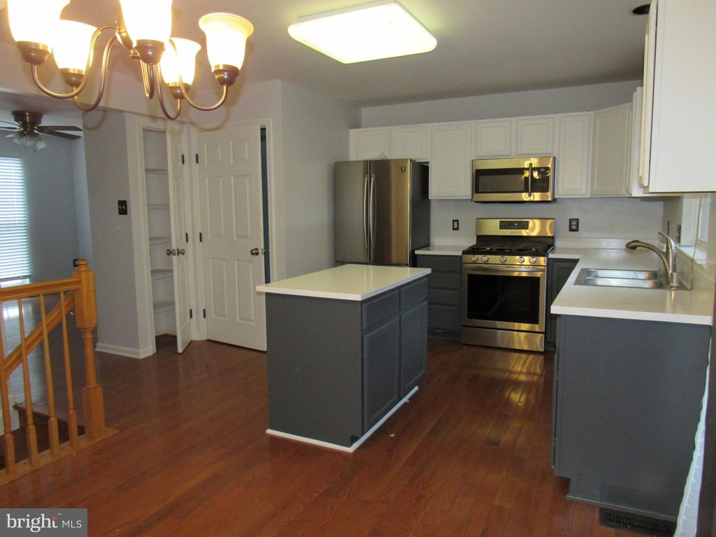 Photo of 37 W Kyla Marie Drive, NEWARK, DE 19702 (MLS # DENC2091520)