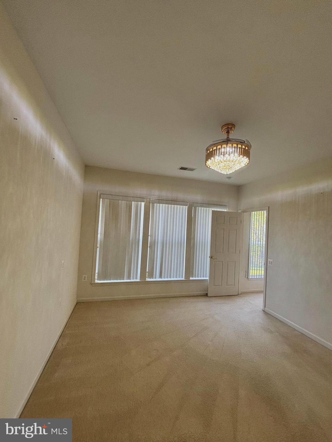 FALLS RUN - Residential Lease