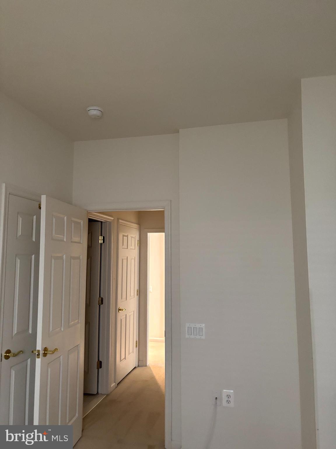 FALLS RUN - Residential Lease