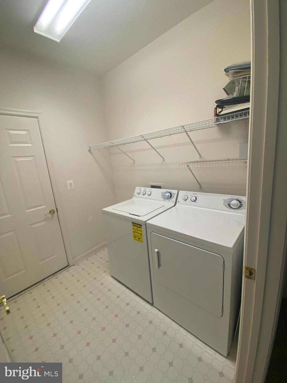 FALLS RUN - Residential Lease