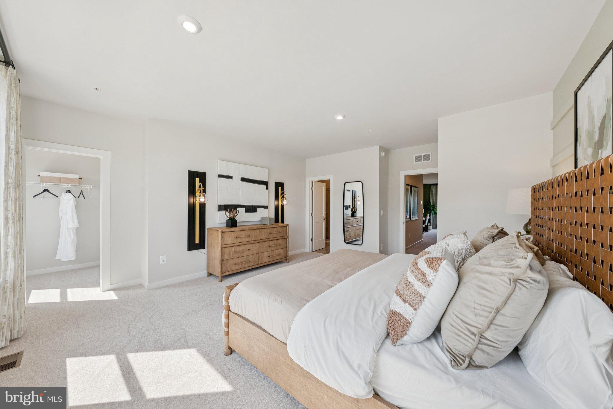 MANASSAS PARK VILLAGE - Residential