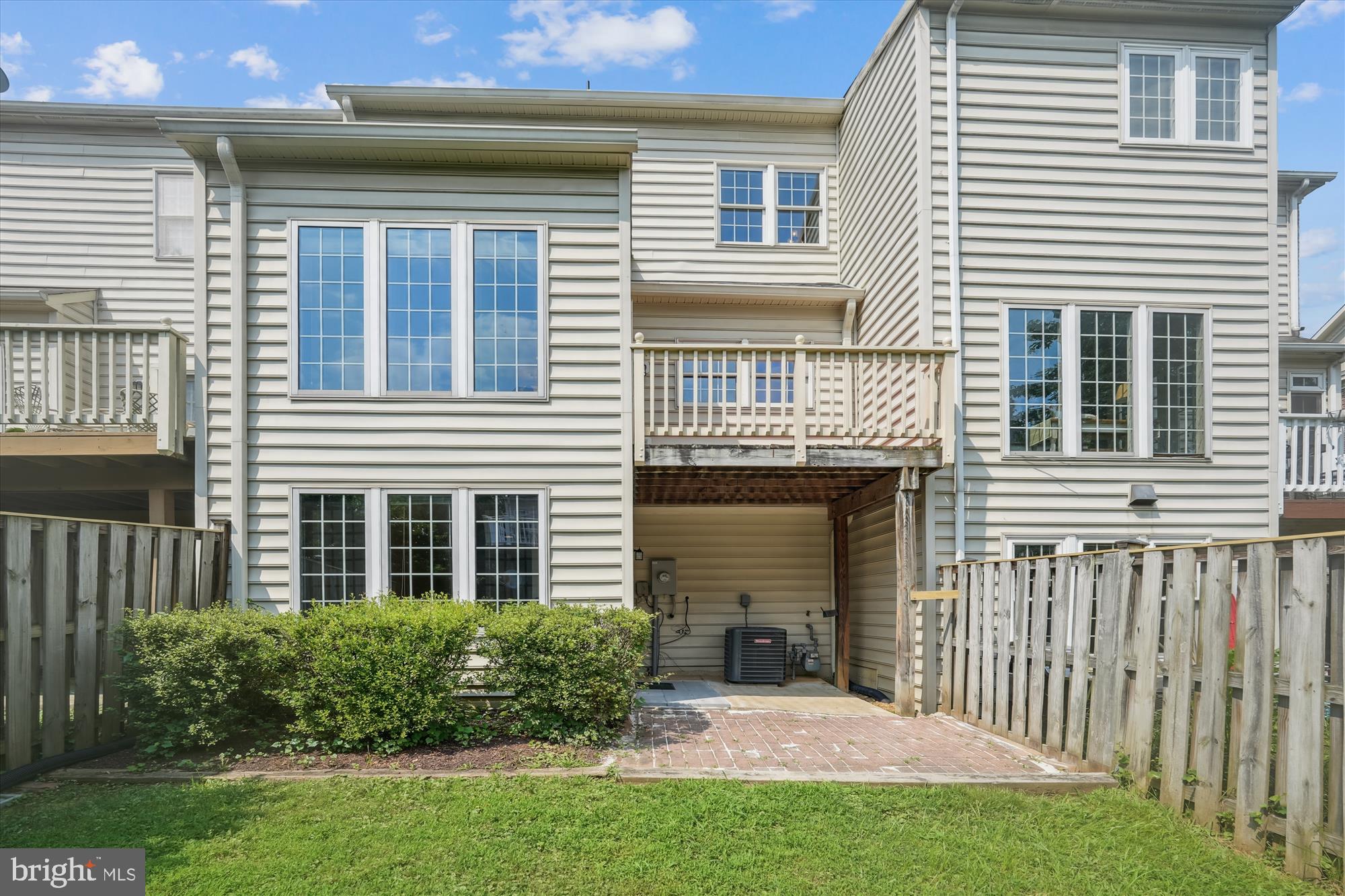 518 WINDING ROSE DRIVE