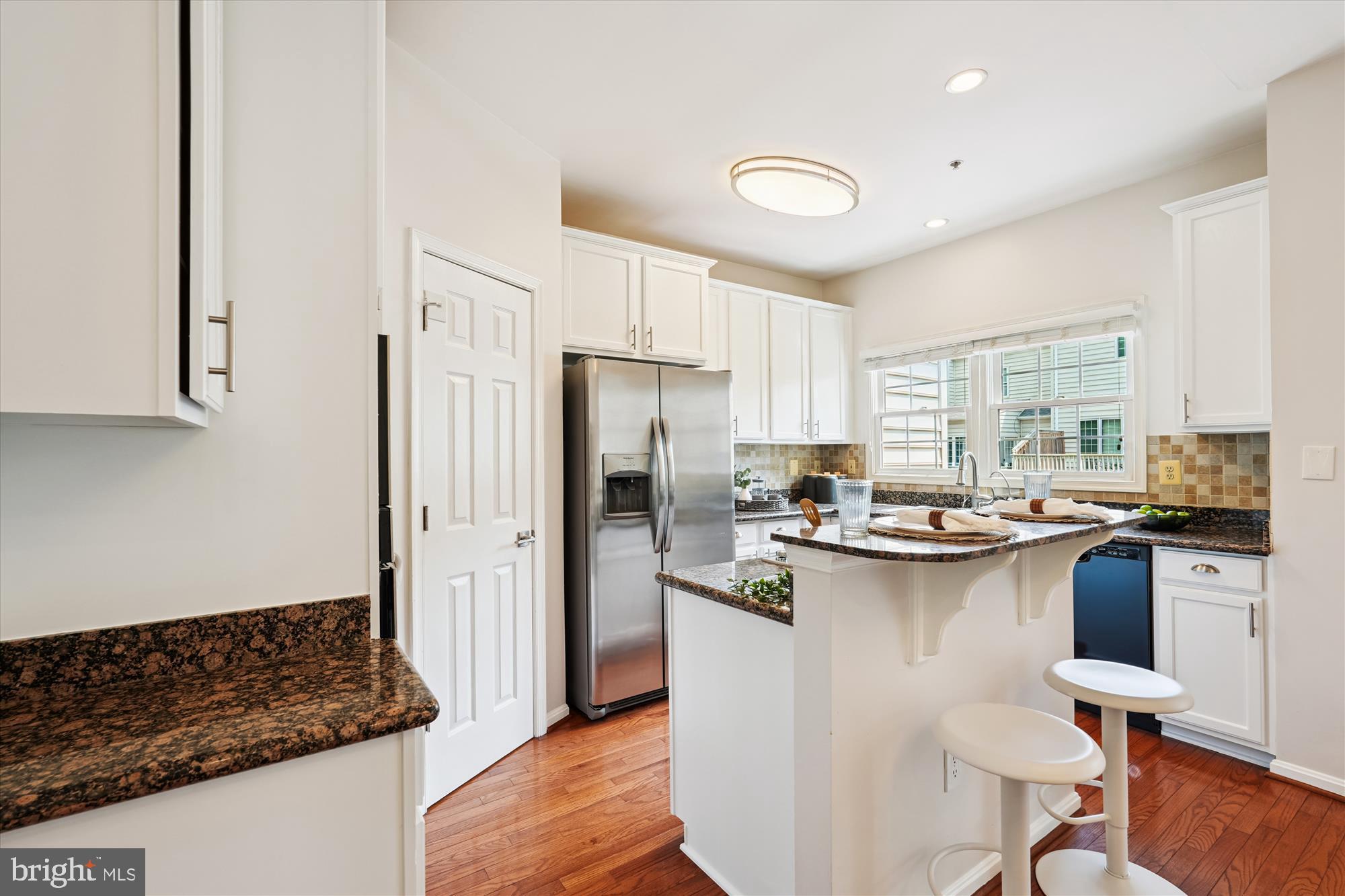 ROSE HILL FALLS - Residential