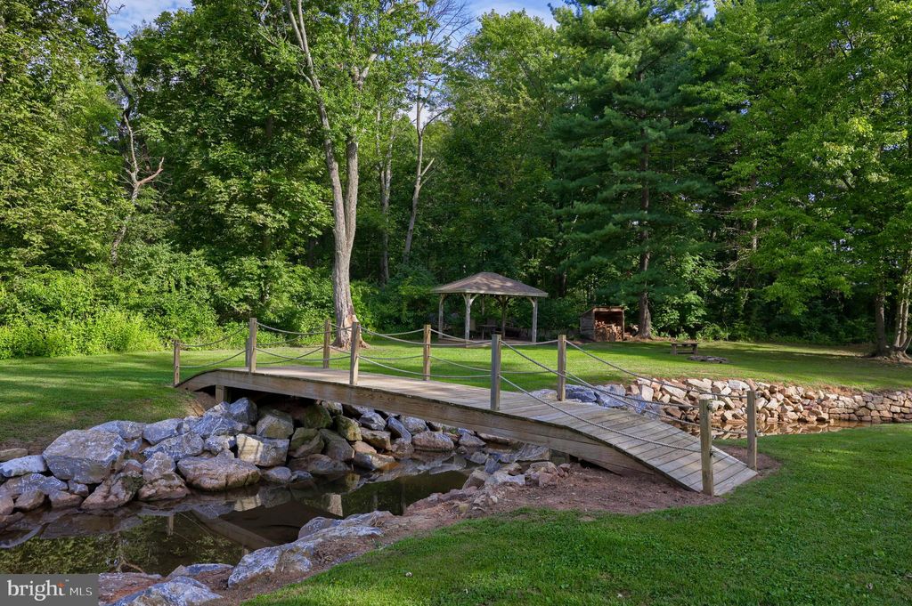 Photo of 195 Resh Road, REINHOLDS, PA 17569 (MLS # PALA2056314)