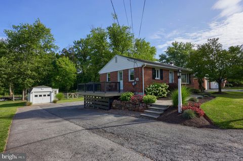 Photo of 195 Resh Road, REINHOLDS, PA 17569 (MLS # PALA2056314)