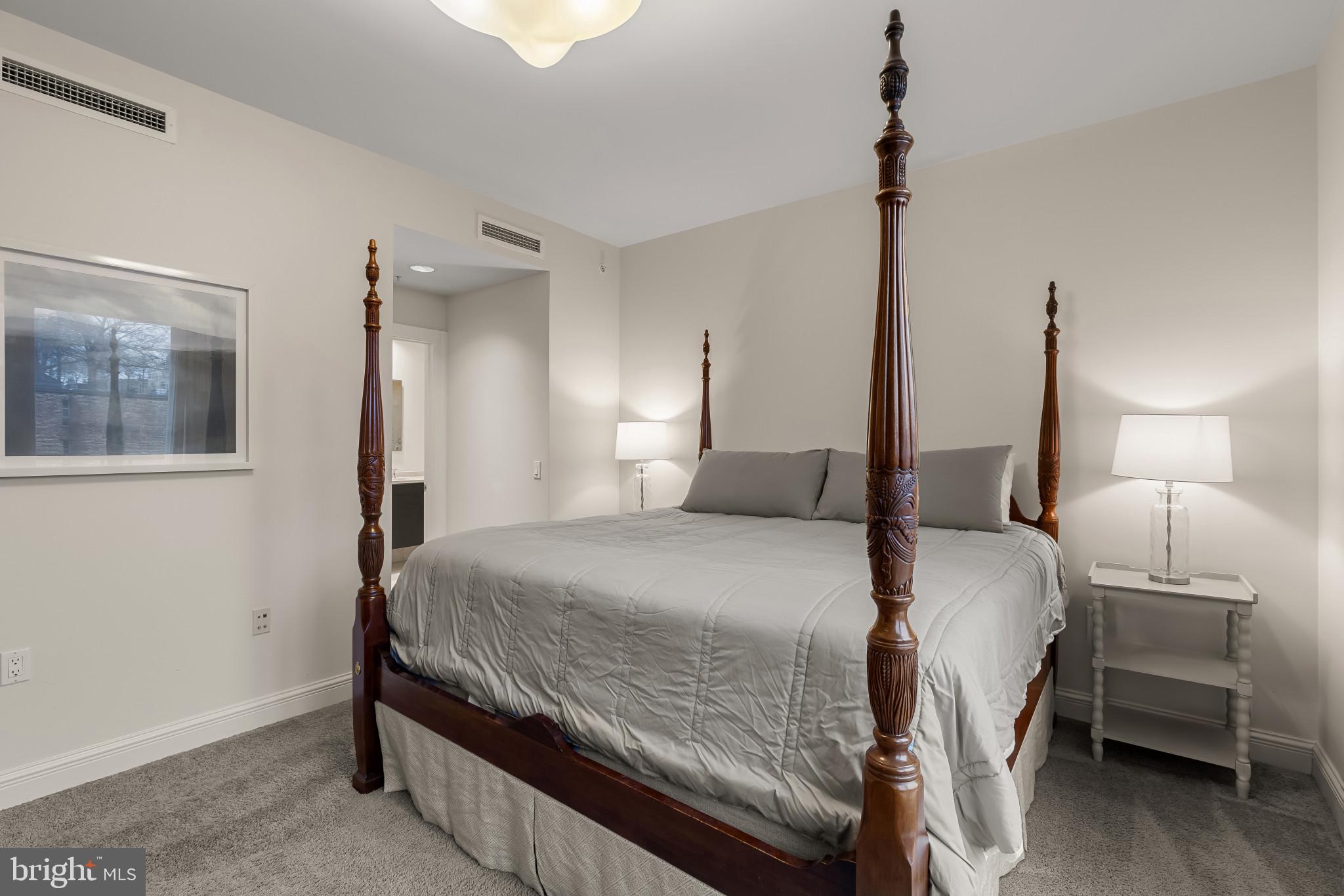 THE RITZ-CARLTON RESIDENCES - Residential Lease