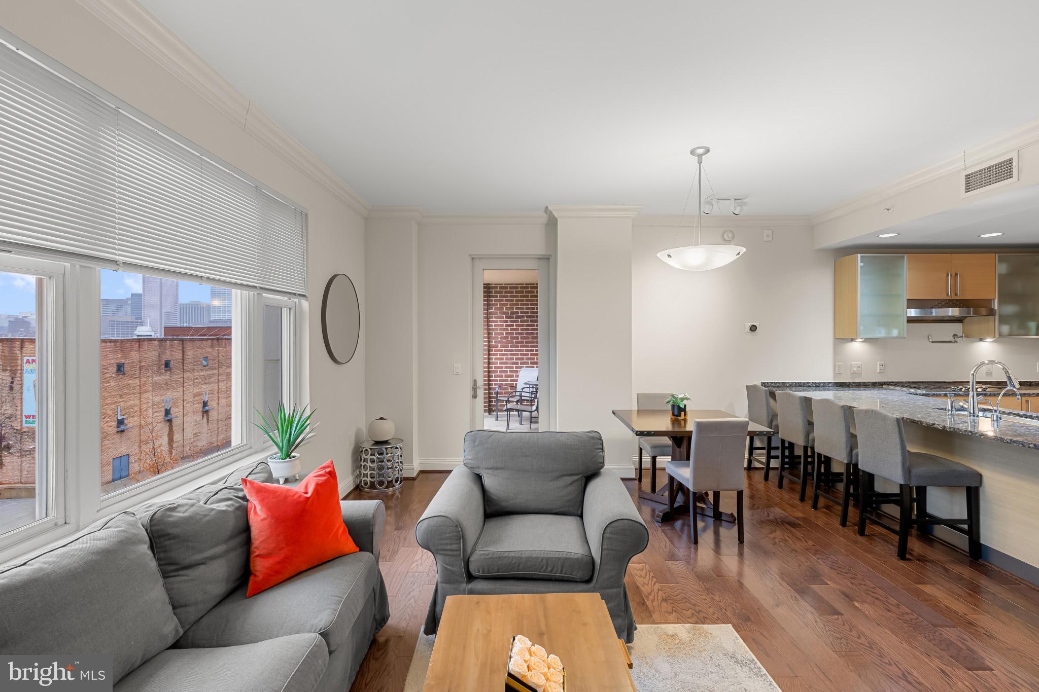 THE RITZ-CARLTON RESIDENCES - Residential Lease