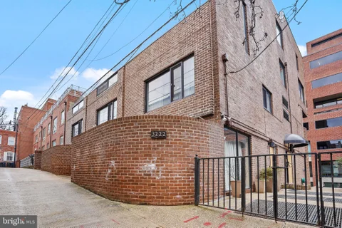 MLS: DCDC2263904
