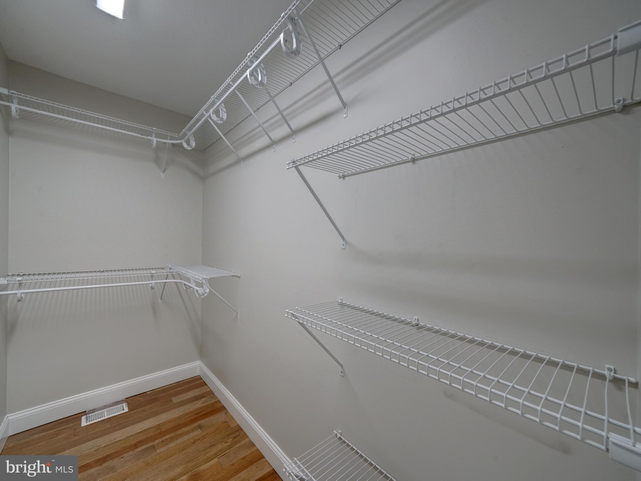 MILL BOTTOM - Residential