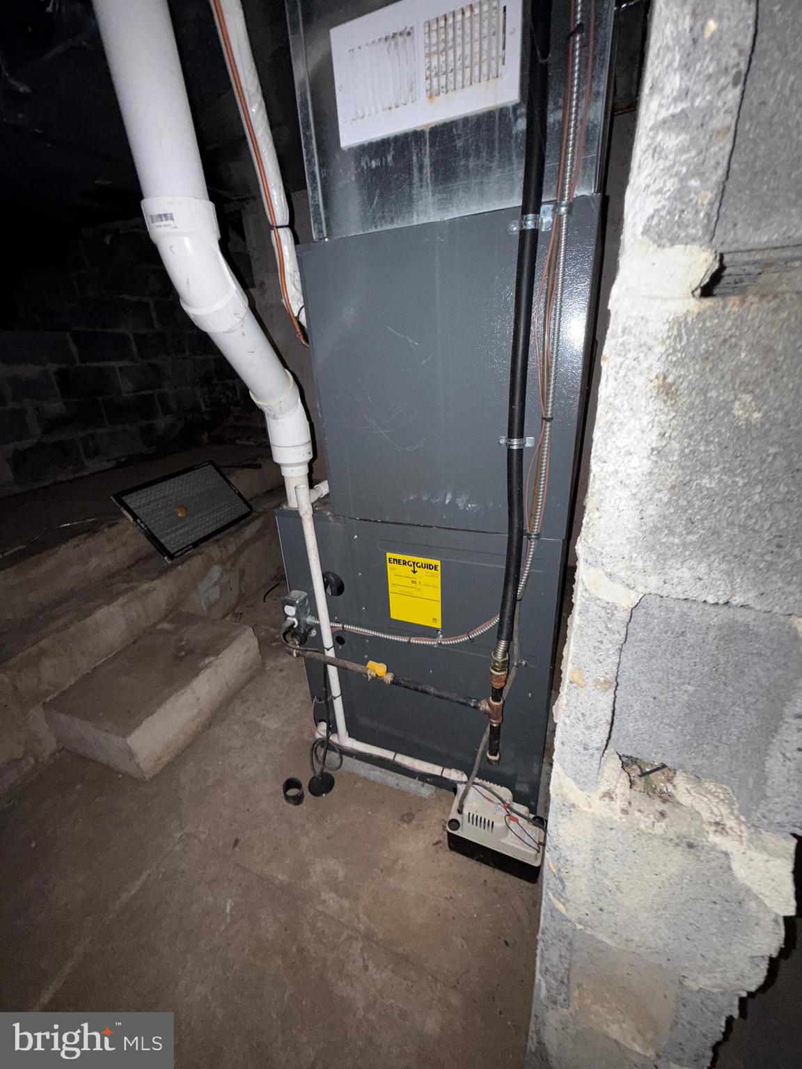 NONE AVA ILABLE - Residential