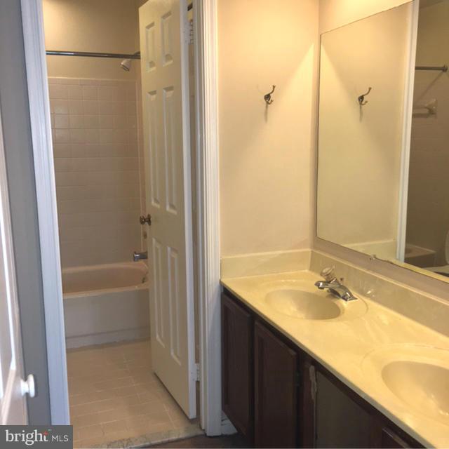 WESTRIDGE - Residential Lease