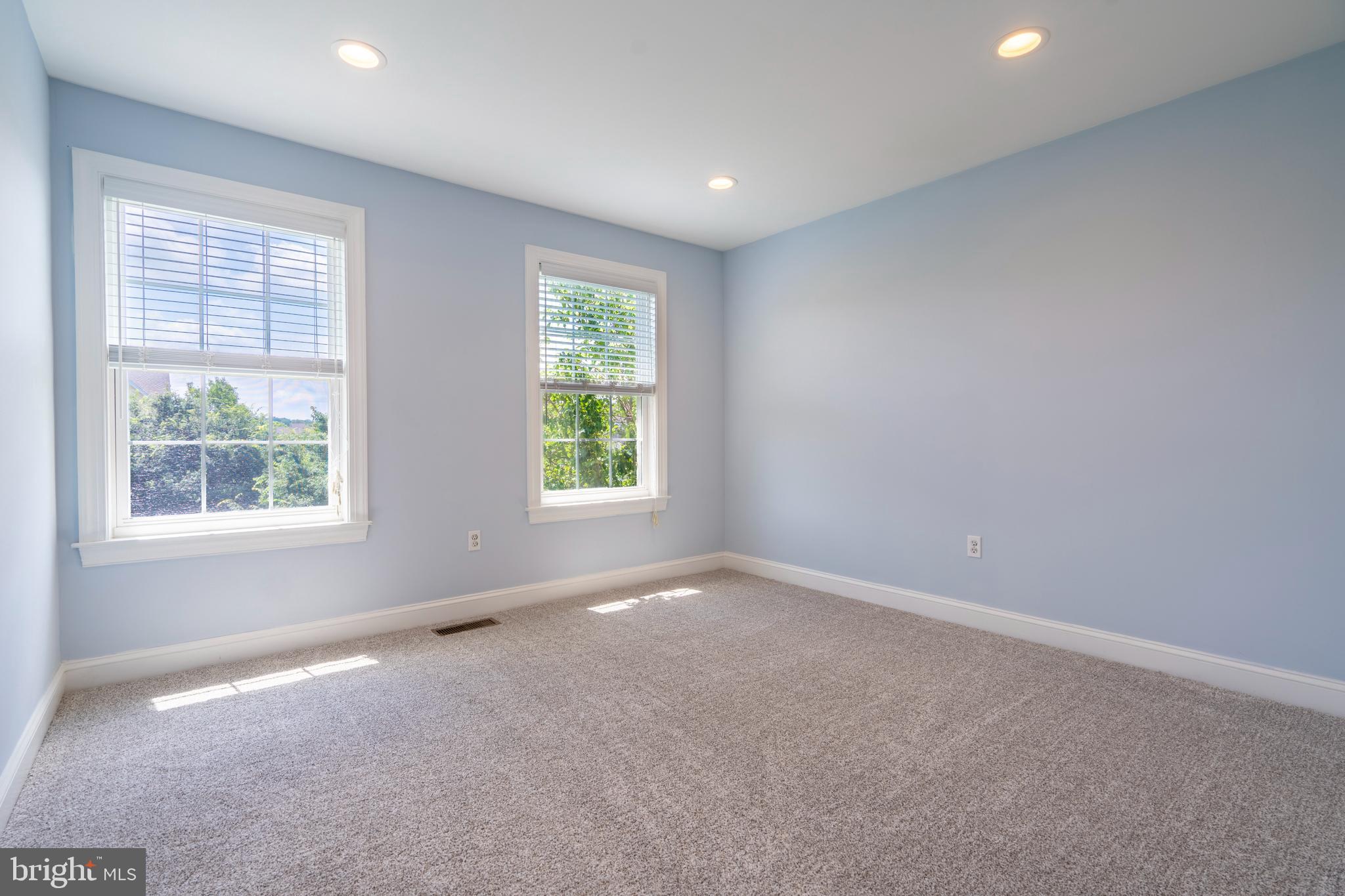 LEDERACH GOLF FAIRWY - Residential Lease