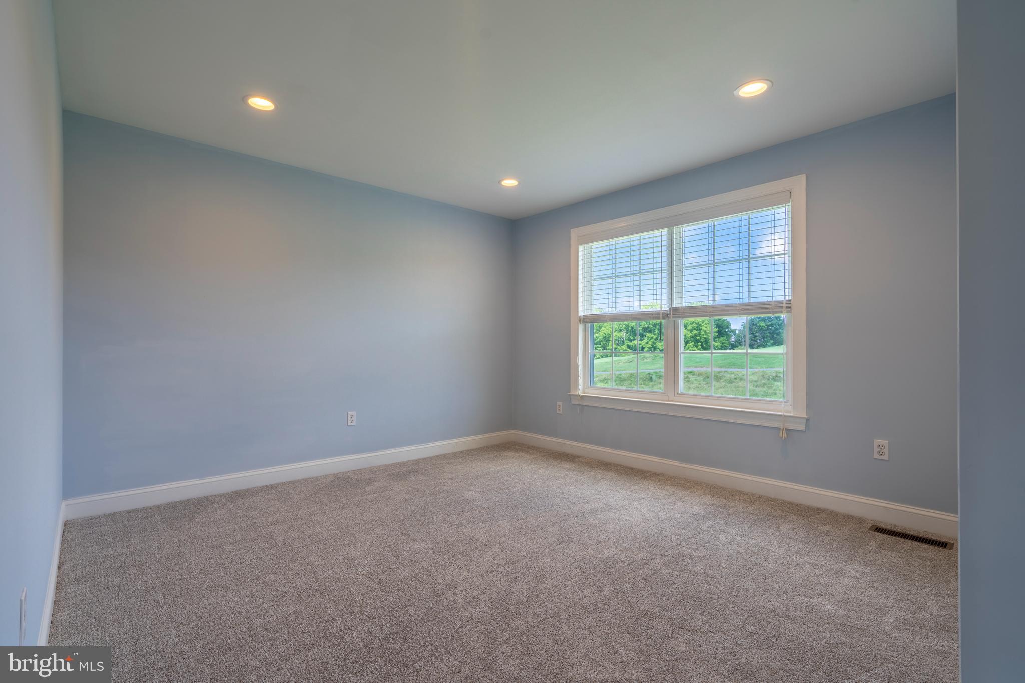 LEDERACH GOLF FAIRWY - Residential Lease