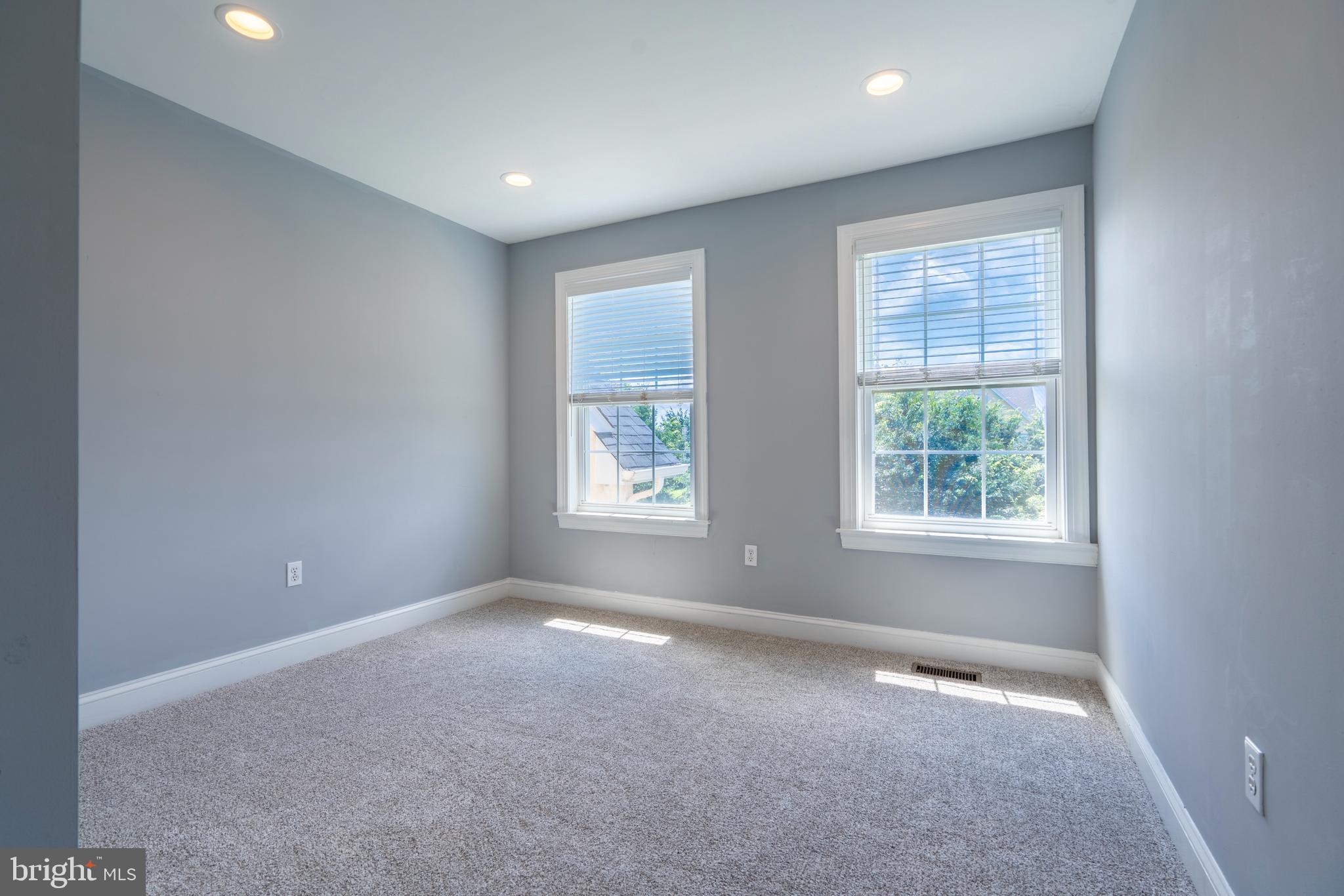 LEDERACH GOLF FAIRWY - Residential Lease