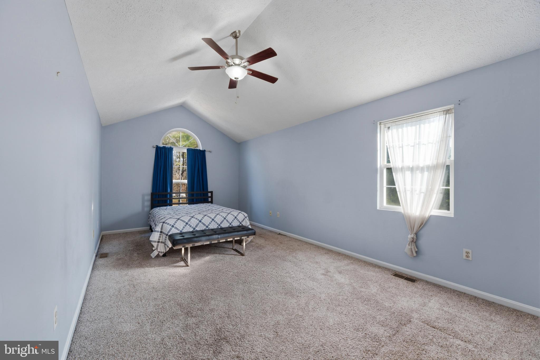 VICTORIA STATION - Residential