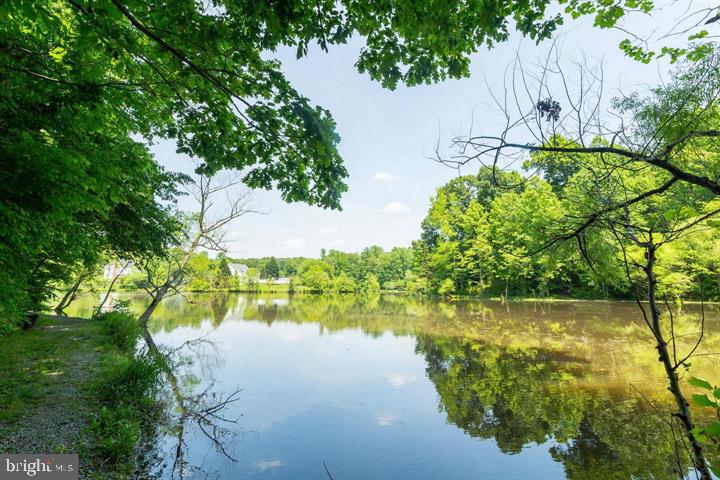 VICTORIA STATION - Residential