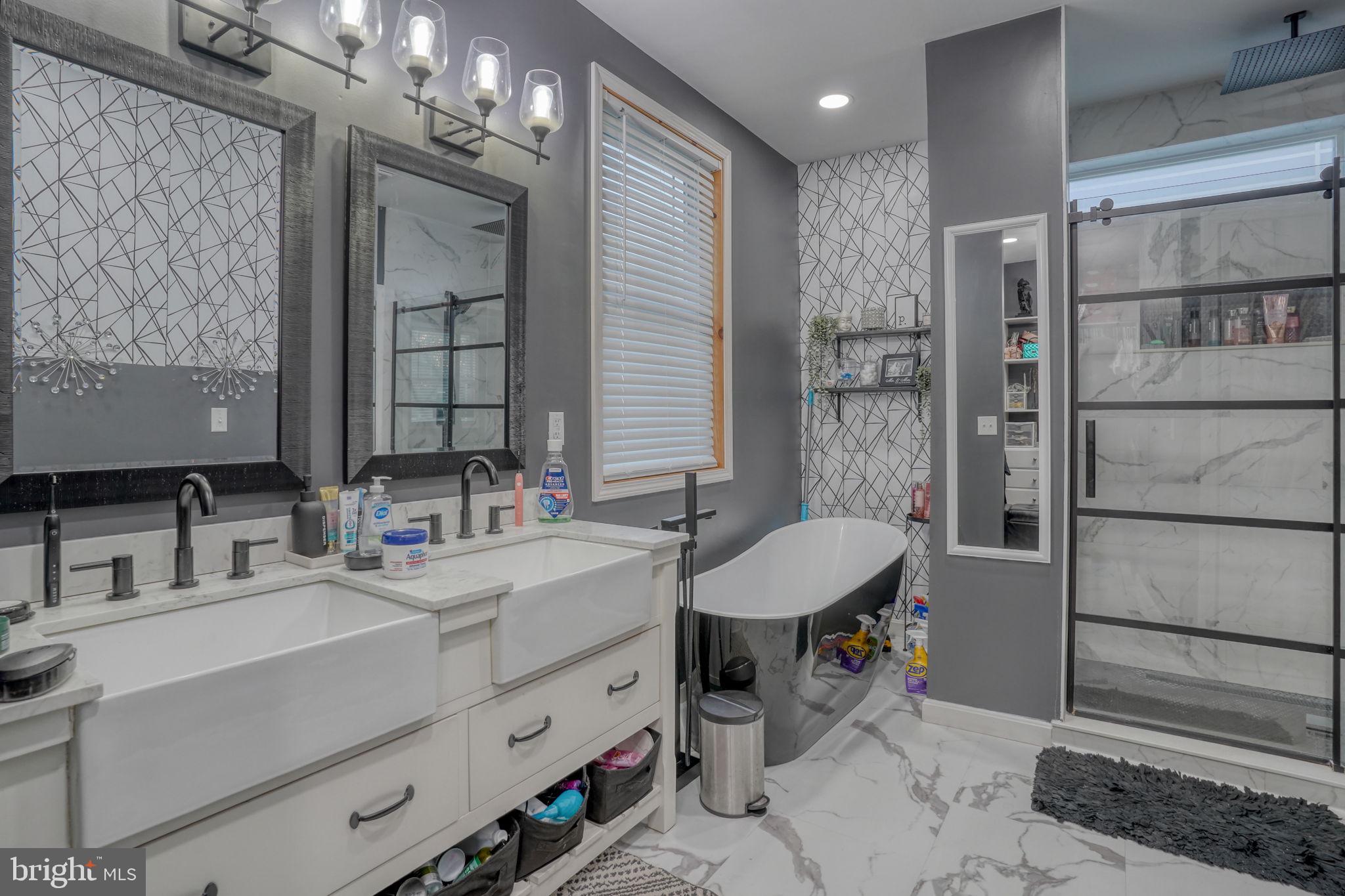 PINEHURST VILLAGE - Residential