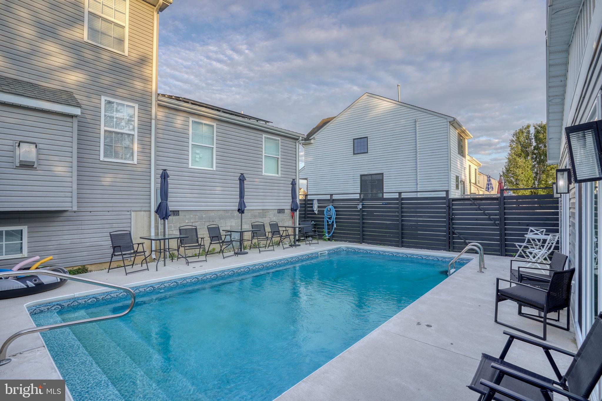 PINEHURST VILLAGE - Residential