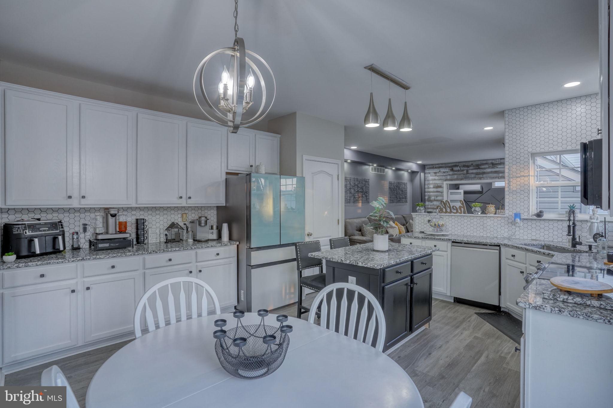 PINEHURST VILLAGE - Residential