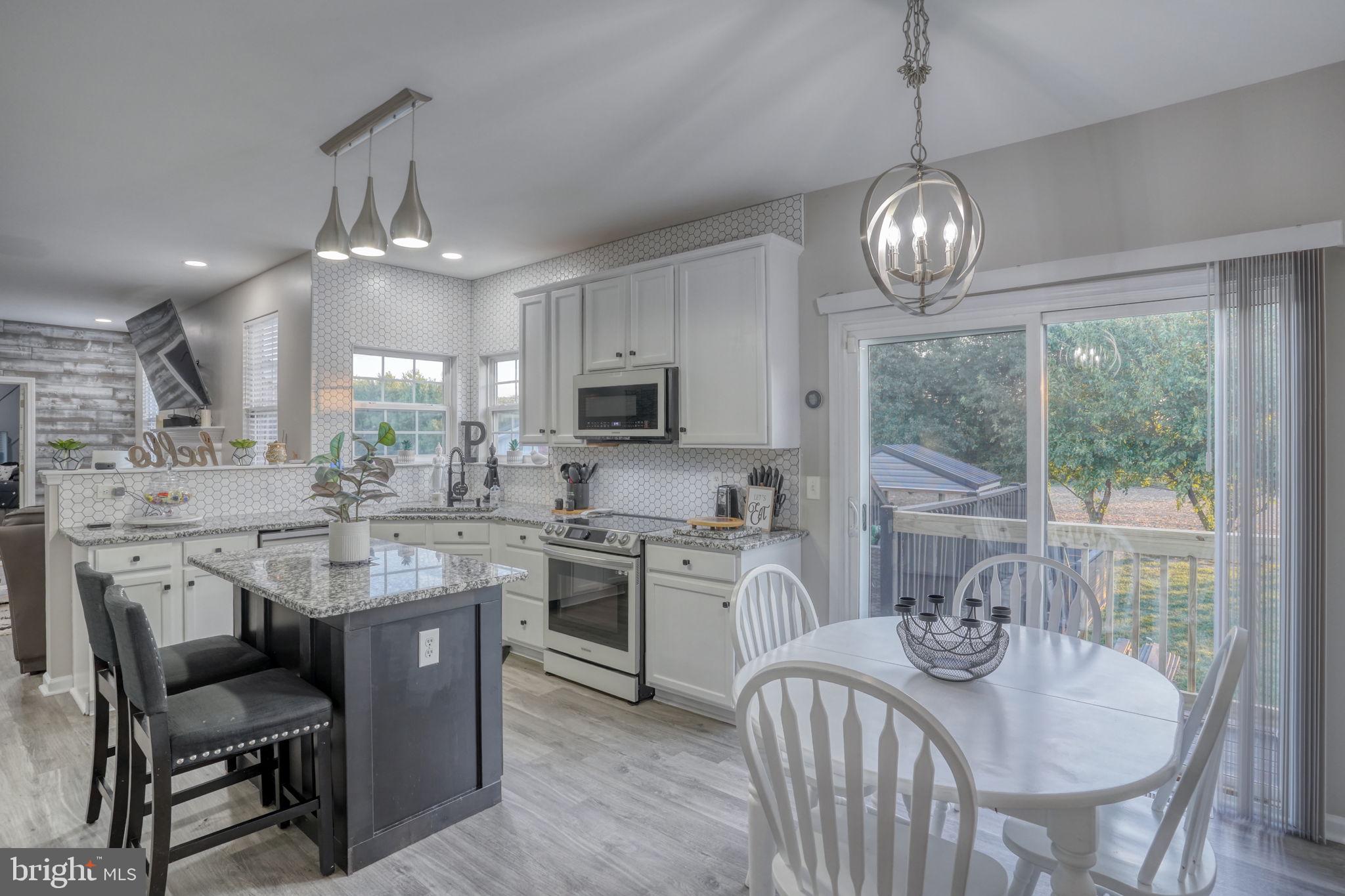 PINEHURST VILLAGE - Residential