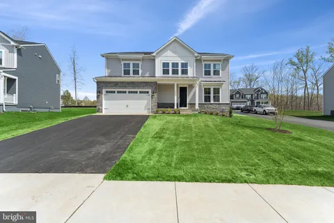 MLS: VAST2048368