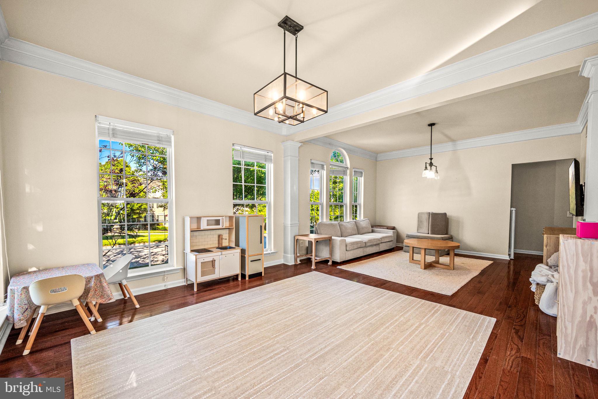 WINDSOR RIDGE - Residential