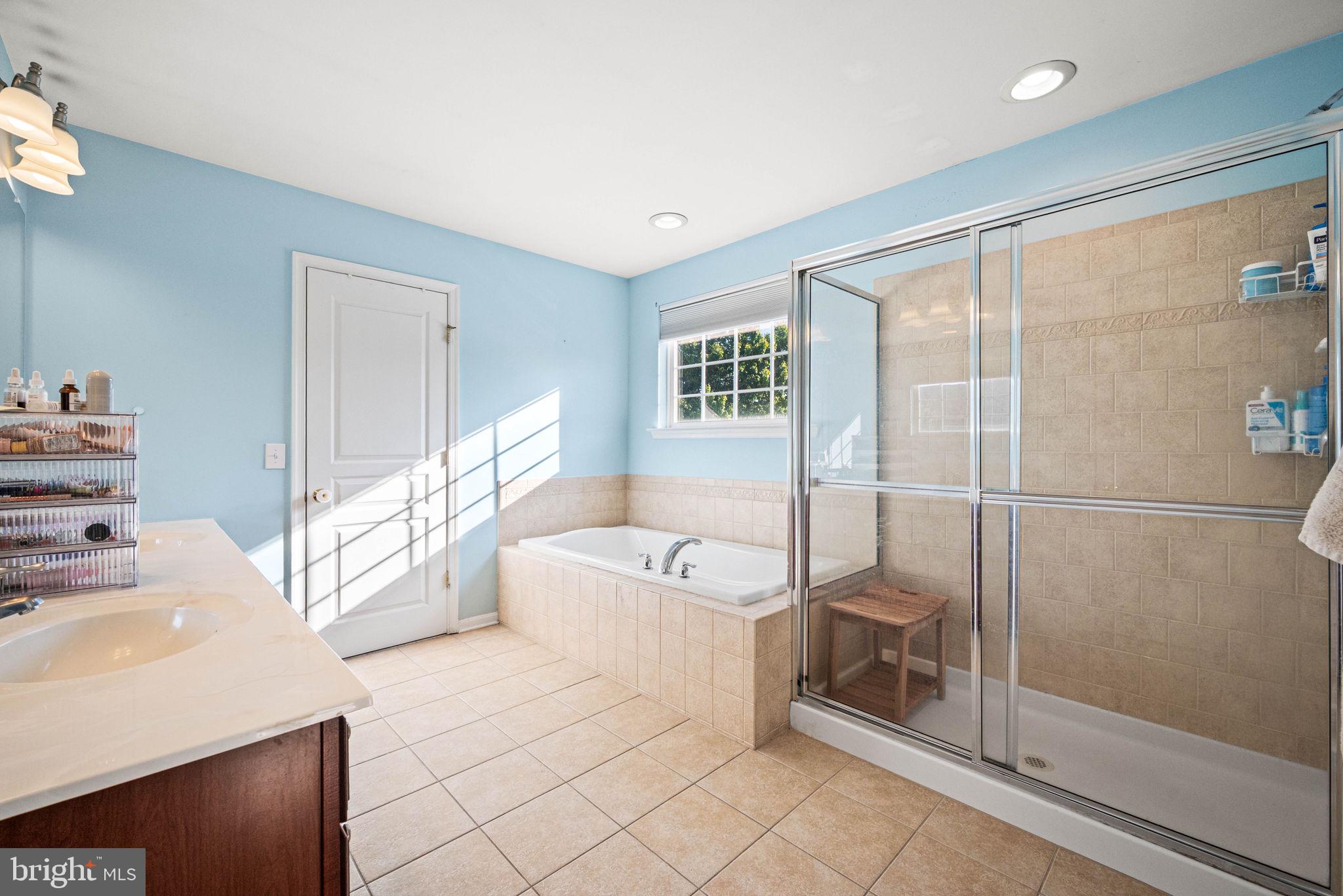 WINDSOR RIDGE - Residential