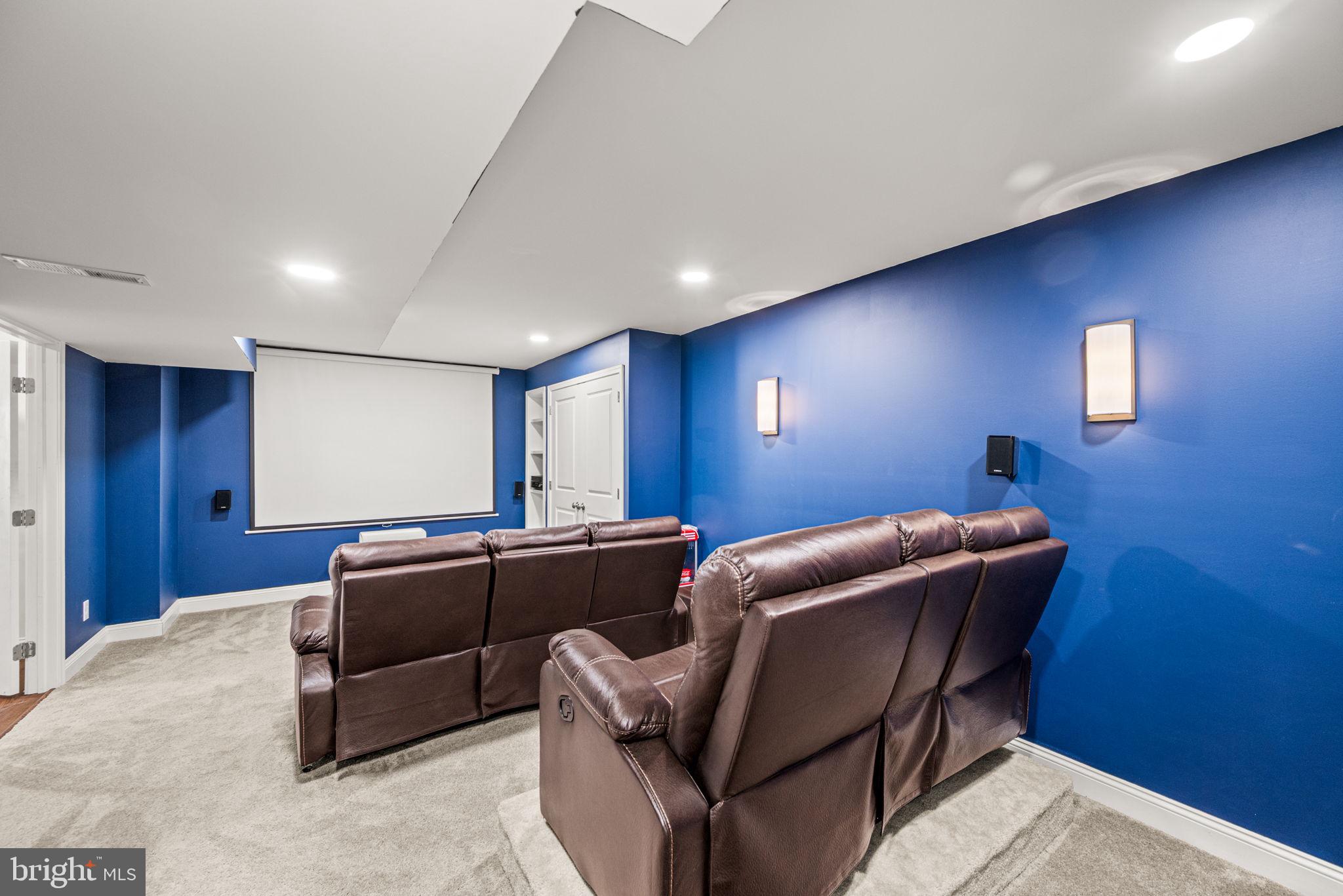 WINDSOR RIDGE - Residential