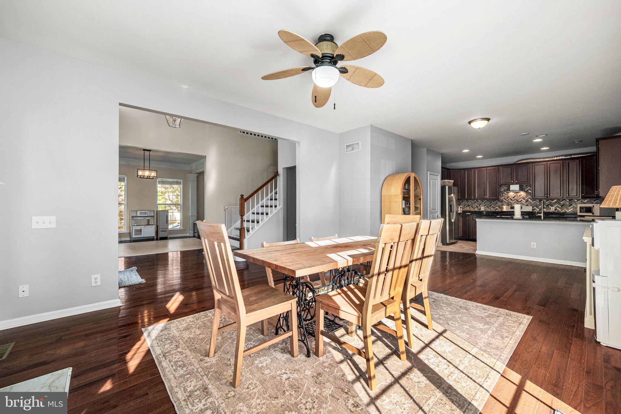 WINDSOR RIDGE - Residential
