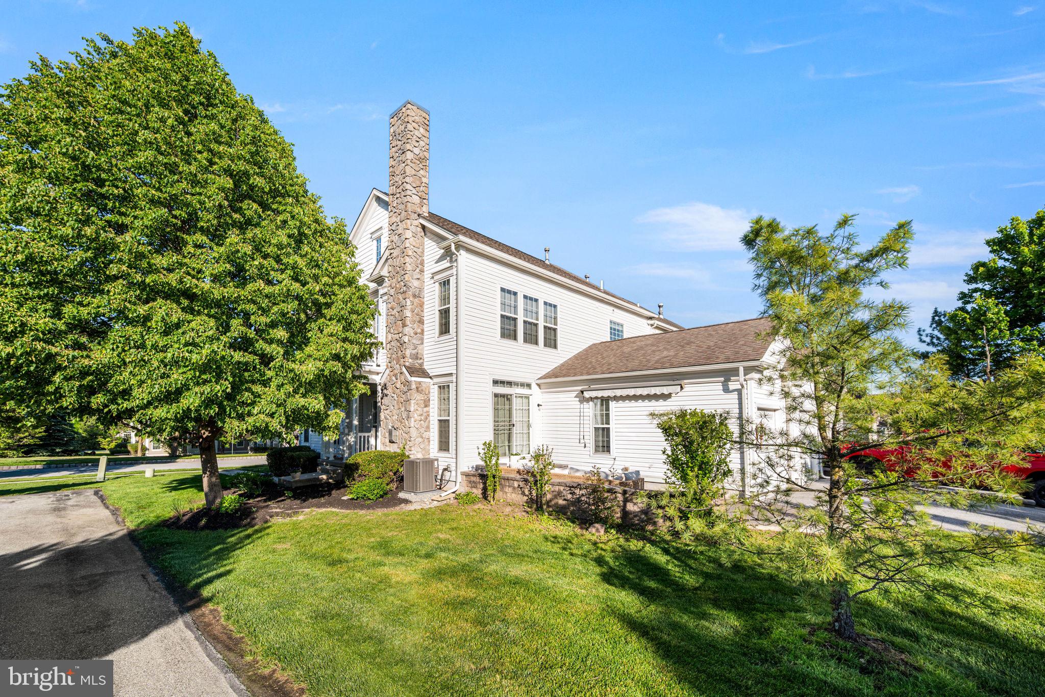 WINDSOR RIDGE - Residential