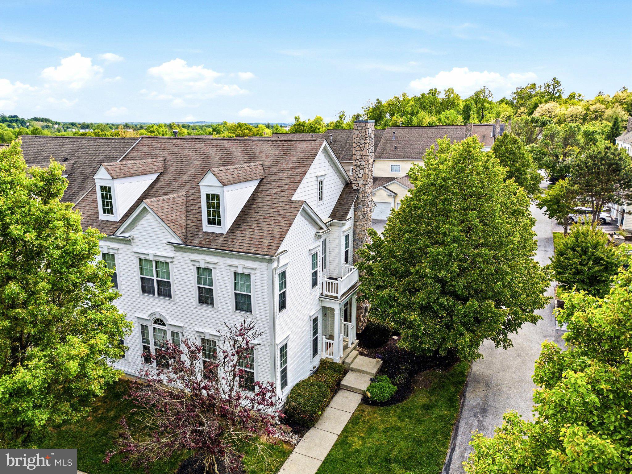 WINDSOR RIDGE - Residential