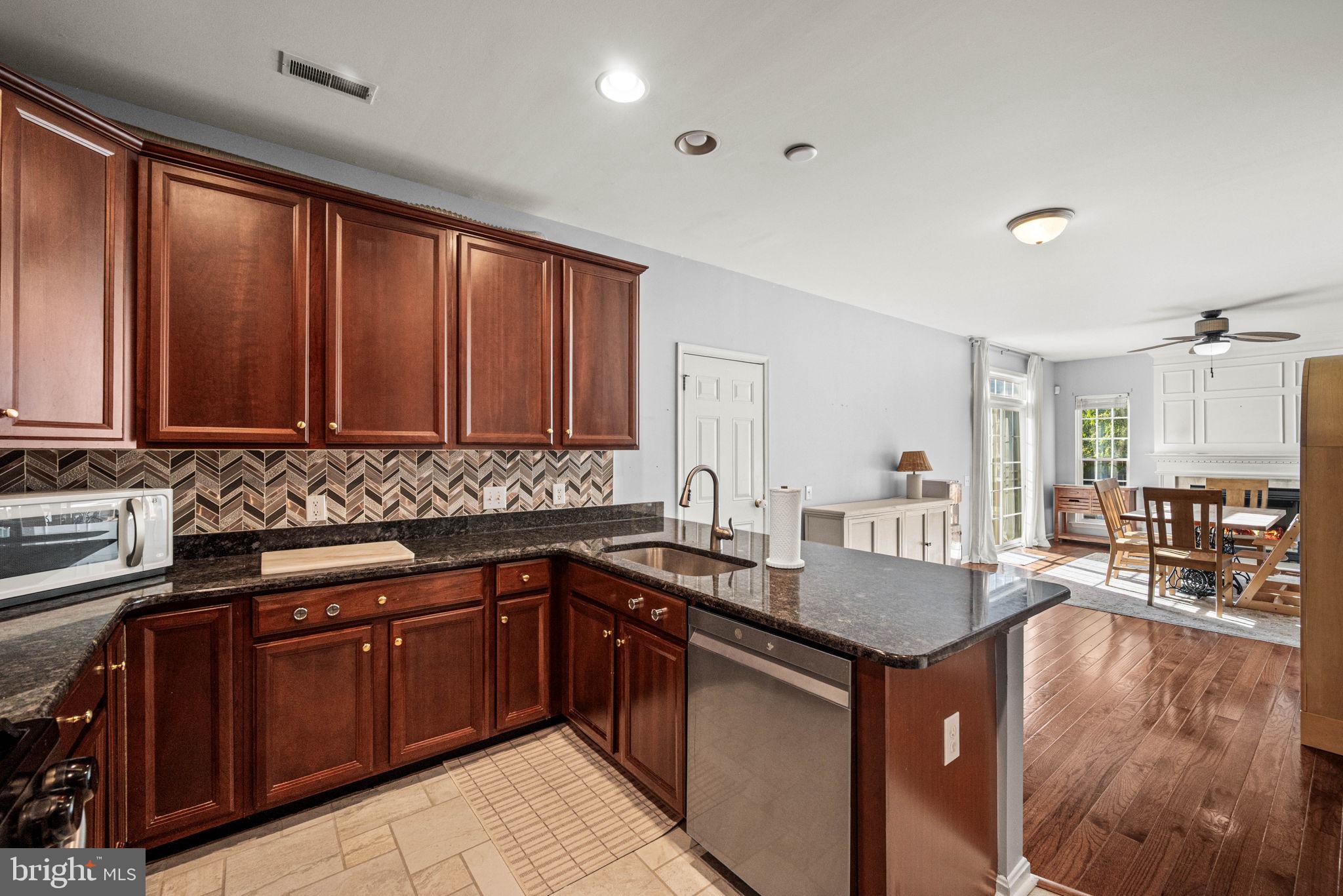 WINDSOR RIDGE - Residential