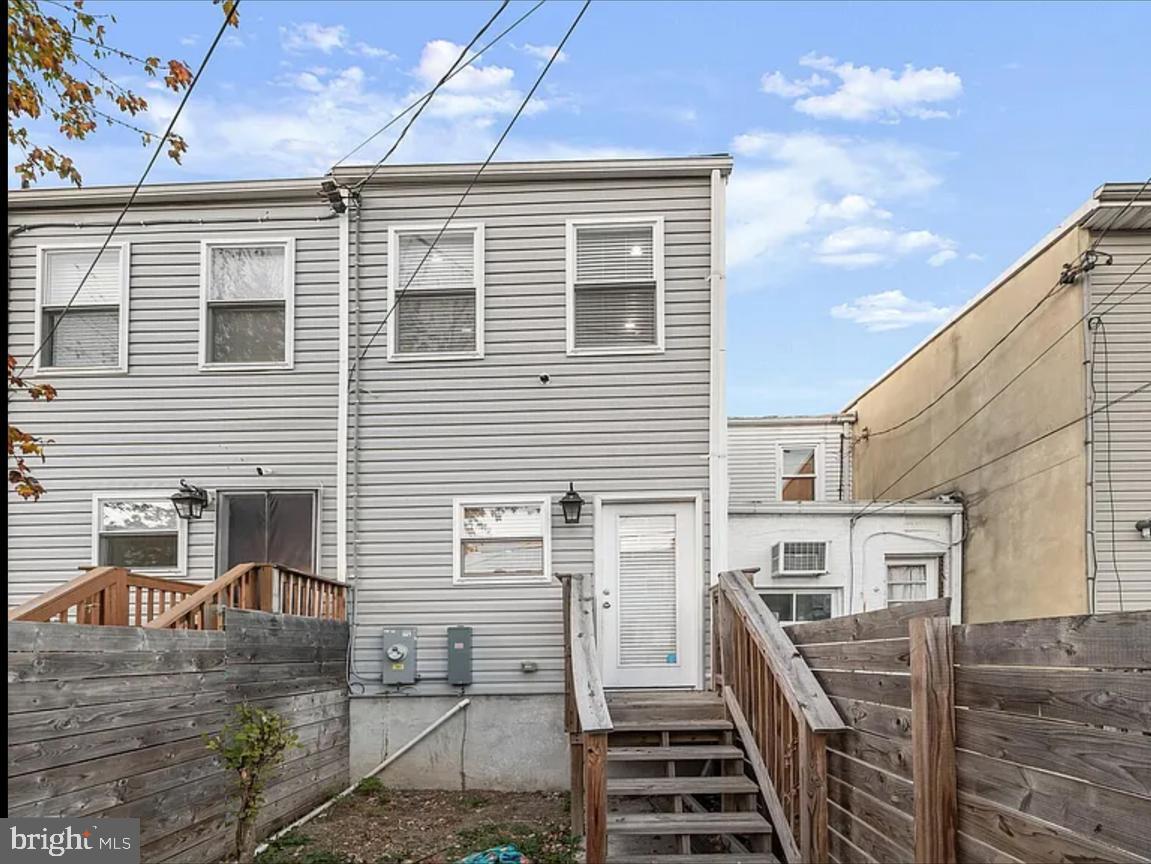 HIGHLANDTOWN - Residential Lease