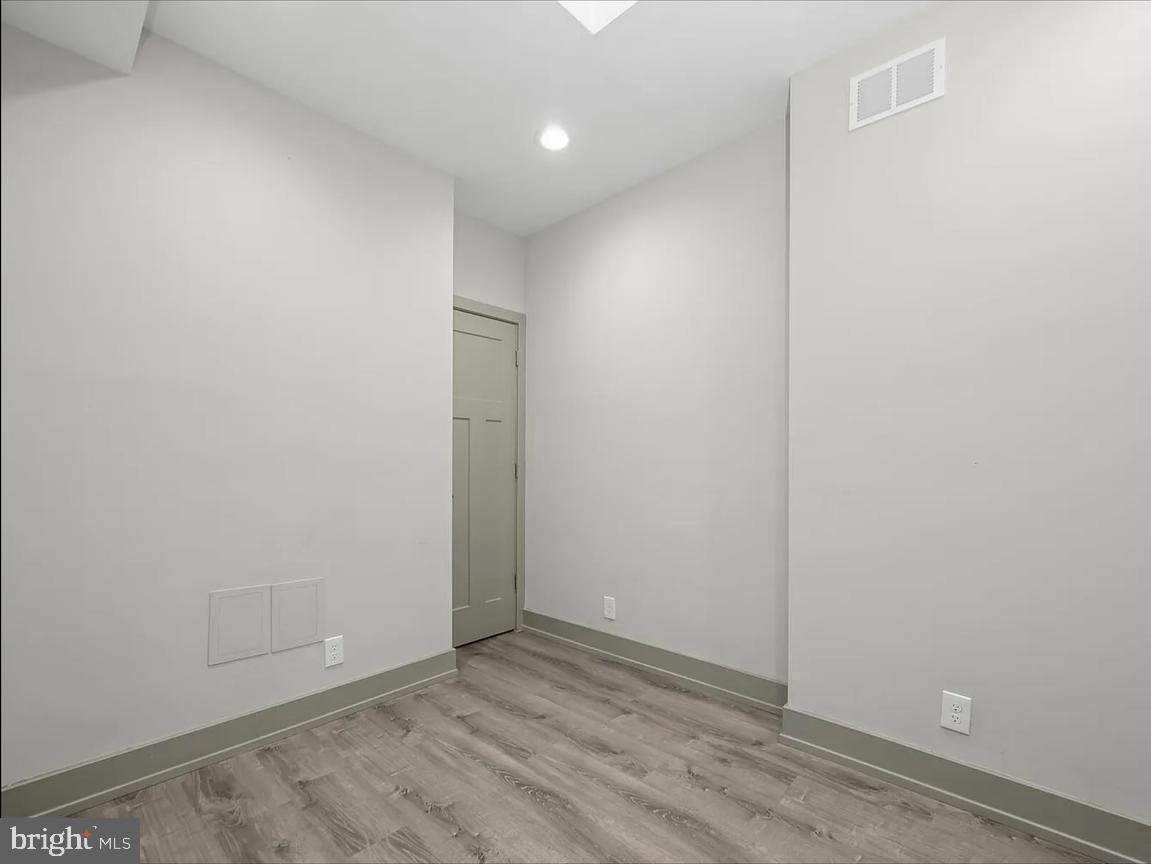 HIGHLANDTOWN - Residential Lease