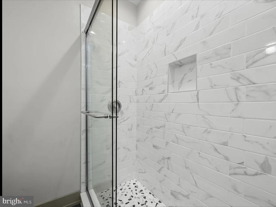 HIGHLANDTOWN - Residential Lease