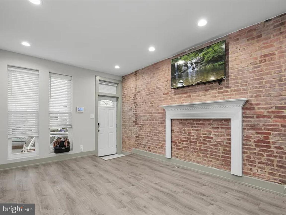 HIGHLANDTOWN - Residential Lease