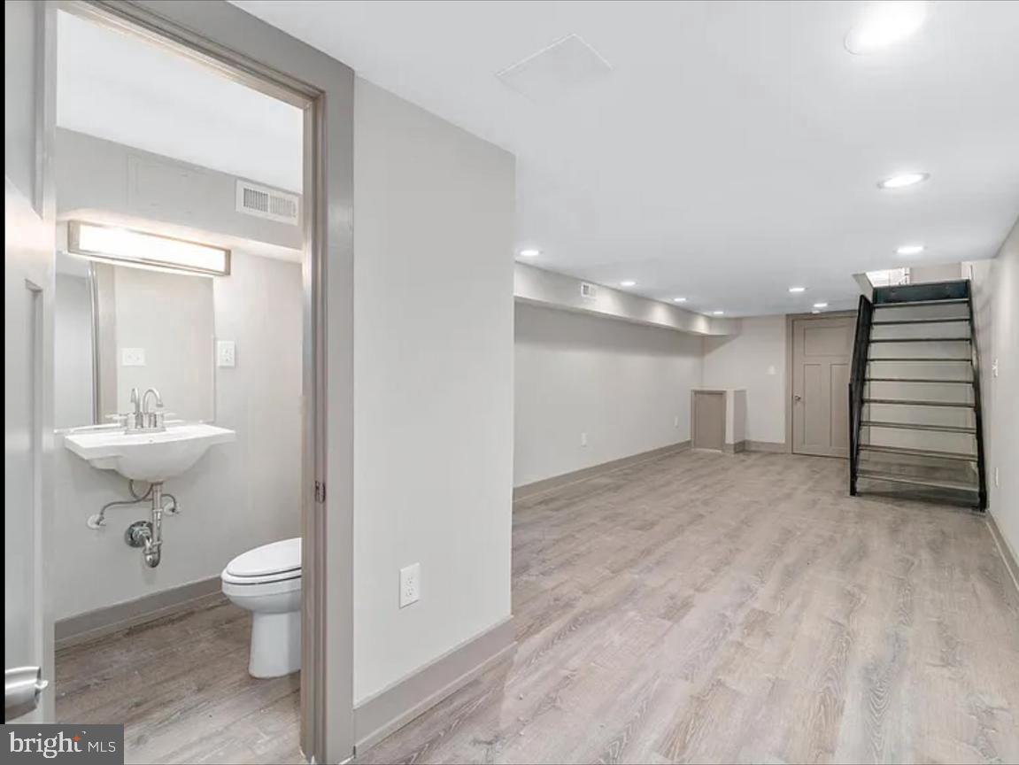 HIGHLANDTOWN - Residential Lease