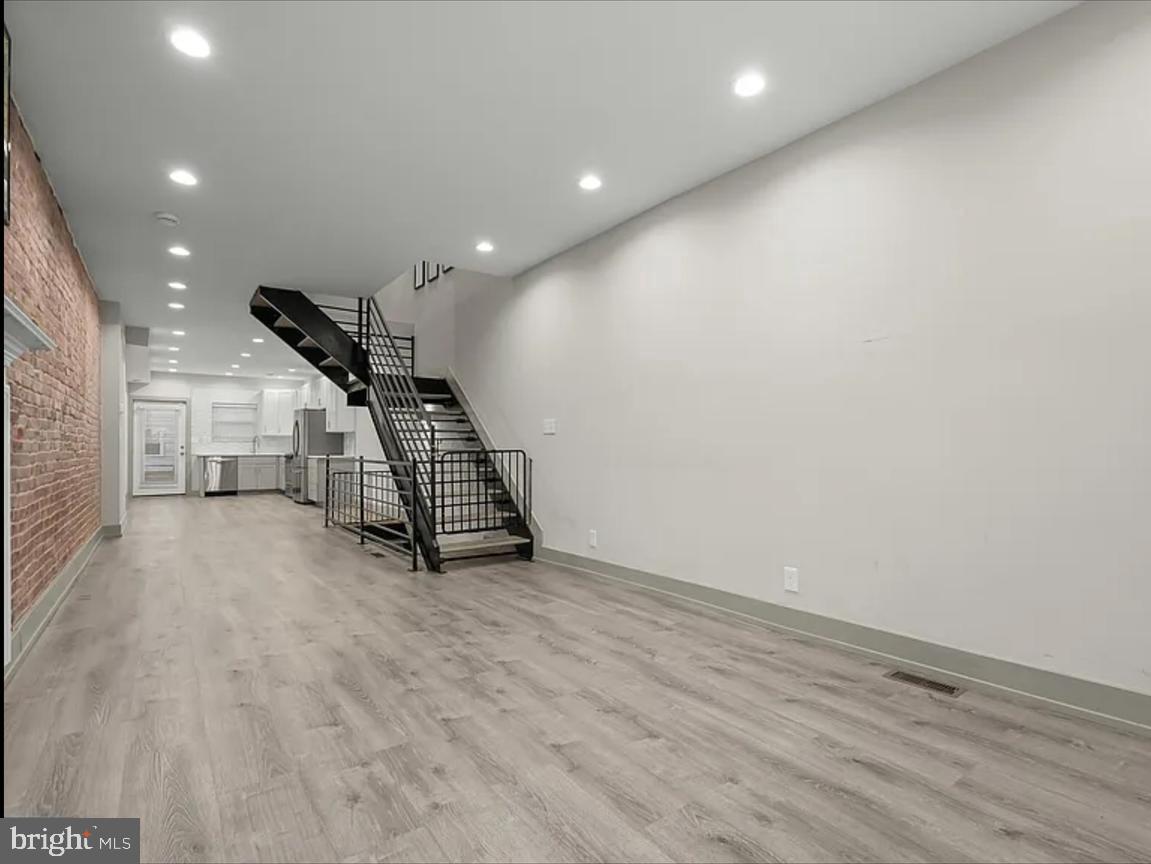 HIGHLANDTOWN - Residential Lease