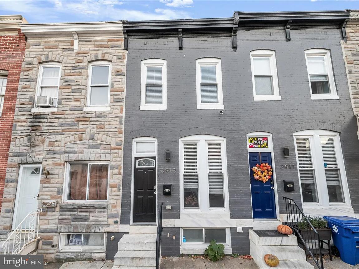HIGHLANDTOWN - Residential Lease