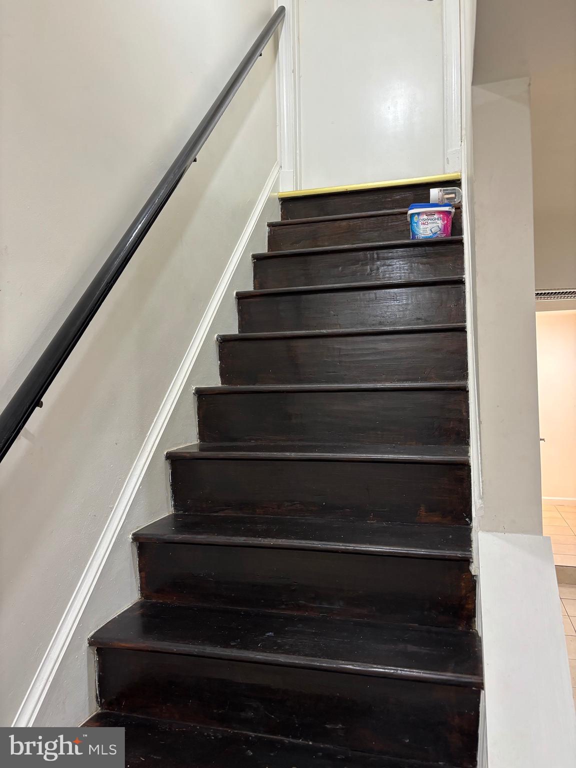 SKYLINE 1ST ADDN - Residential Lease