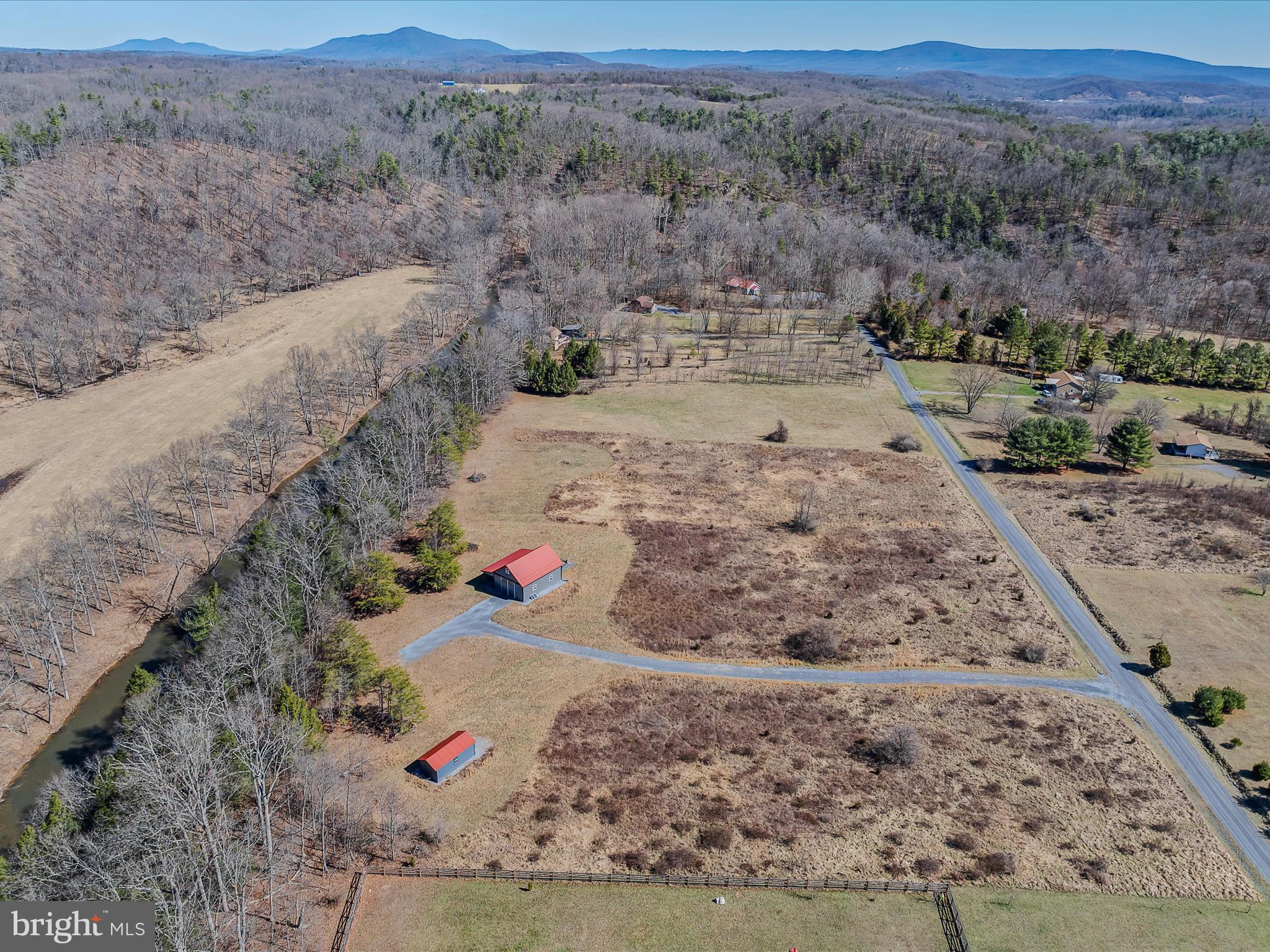 SLEEPY CREEK ORCHARD - Land